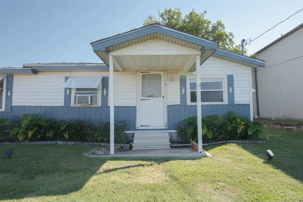 14 W Post Oak Avenue Rogers, TX 76569
