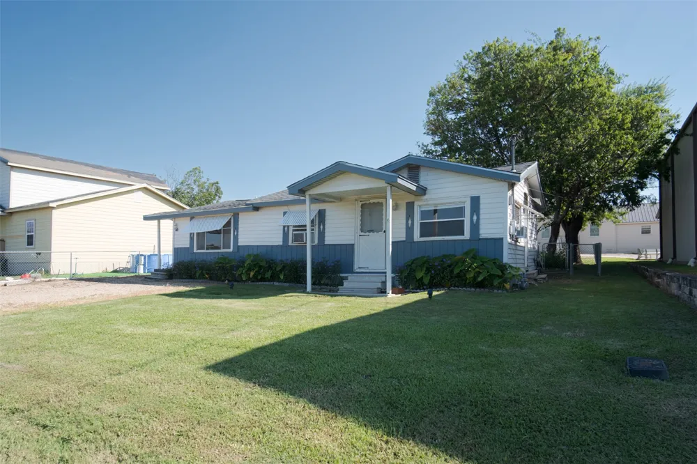 14 W Post Oak Avenue Rogers, TX 76569
