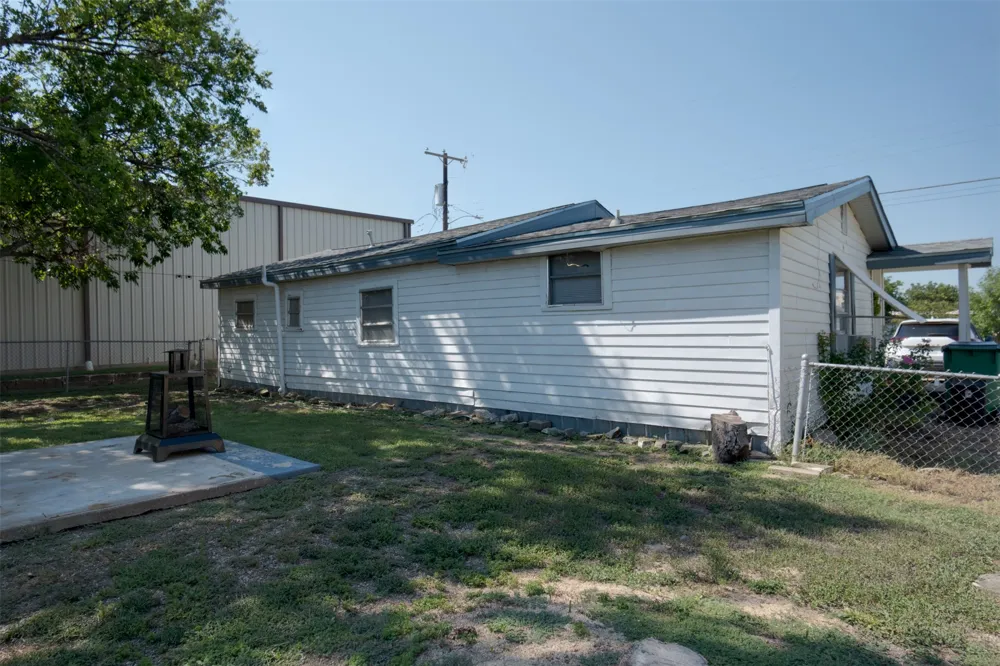 14 W Post Oak Avenue Rogers, TX 76569