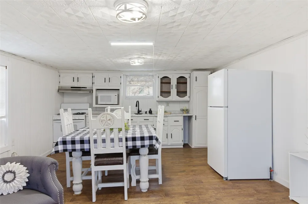 14 W Post Oak Avenue Rogers, TX 76569