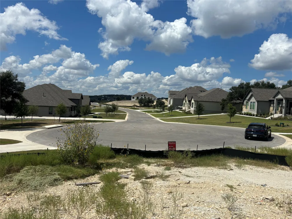 132 Yellow Bell Run Dripping Springs, TX 78620