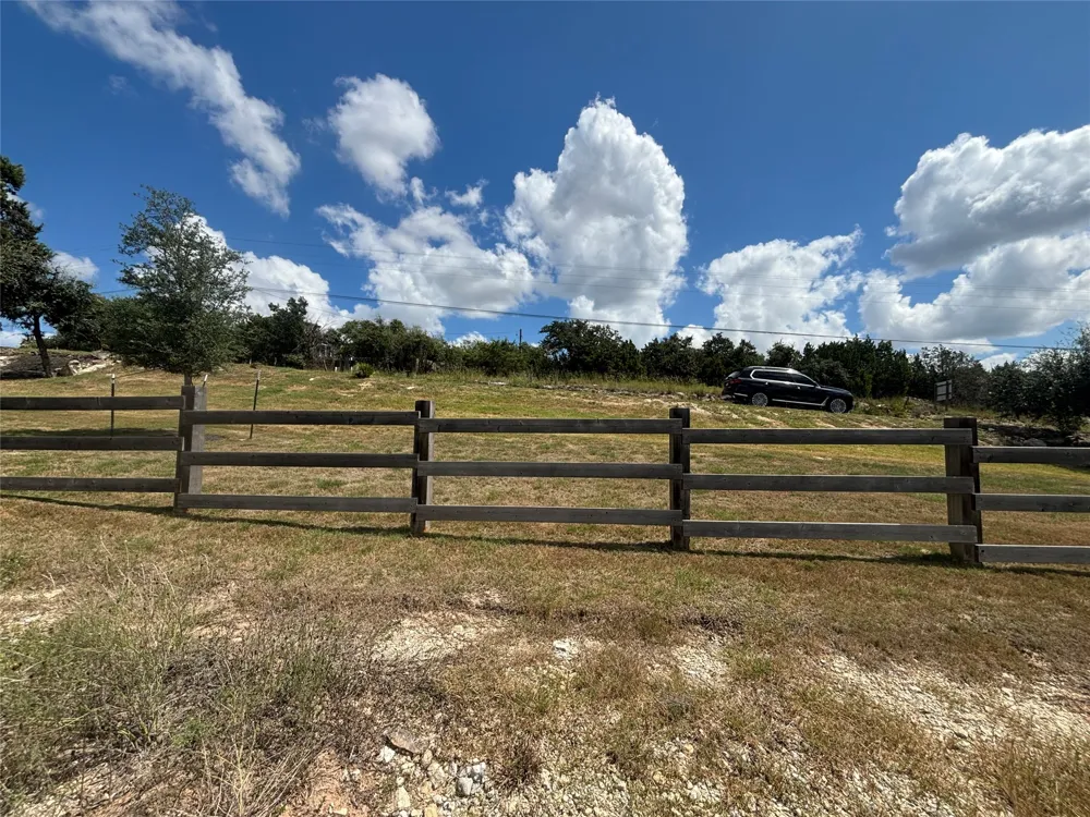132 Yellow Bell Run Dripping Springs, TX 78620