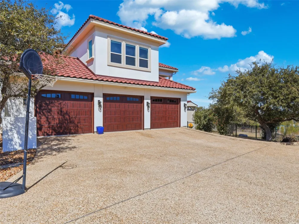 2144 Senora Ridge Canyon Lake, TX 78133