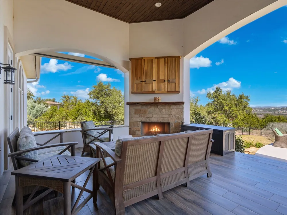 2144 Senora Ridge Canyon Lake, TX 78133