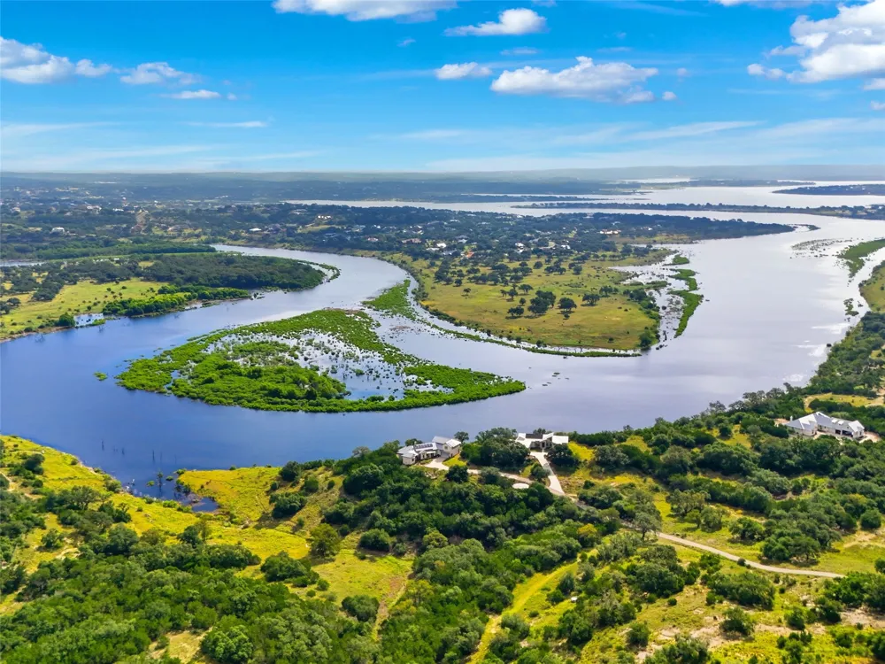 2144 Senora Ridge Canyon Lake, TX 78133