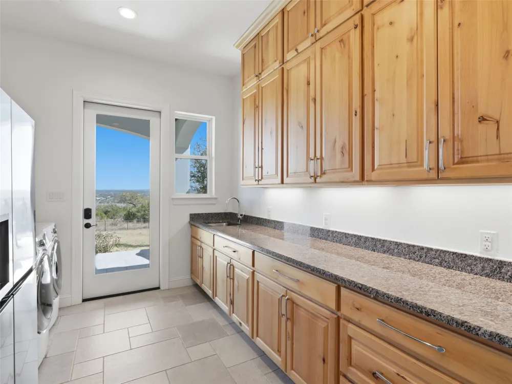 2144 Senora Ridge Canyon Lake, TX 78133