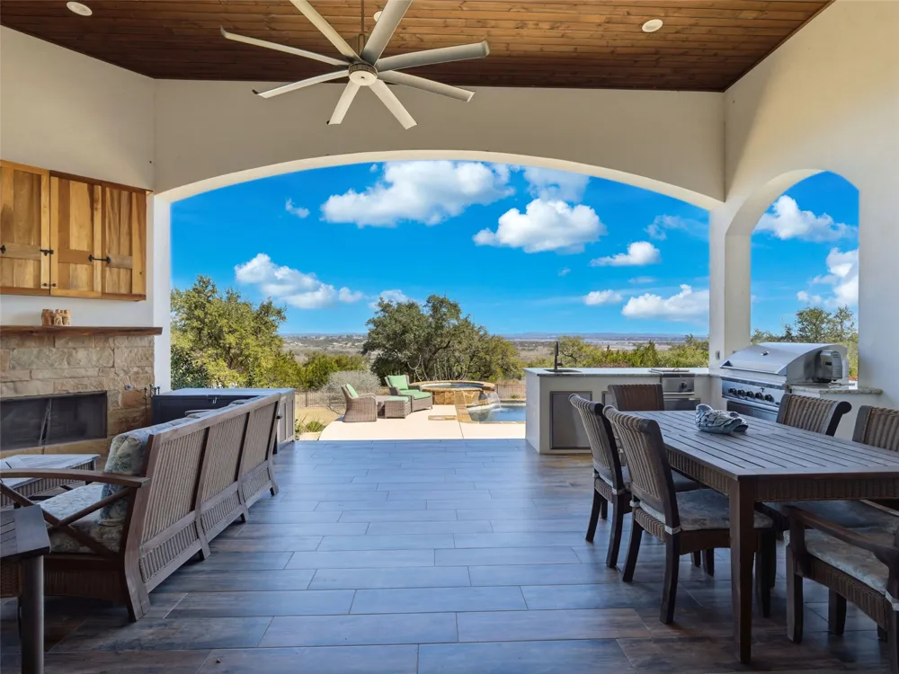 2144 Senora Ridge Canyon Lake, TX 78133