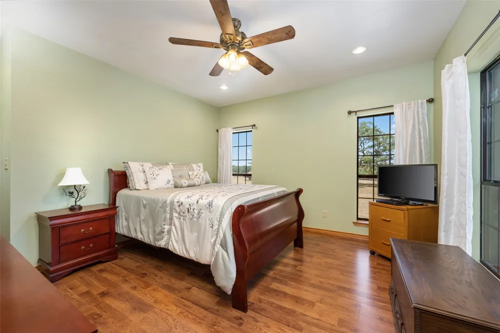 120 Craigen Road Liberty Hill, TX 78642