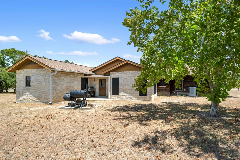 120 Craigen Road Liberty Hill, TX 78642