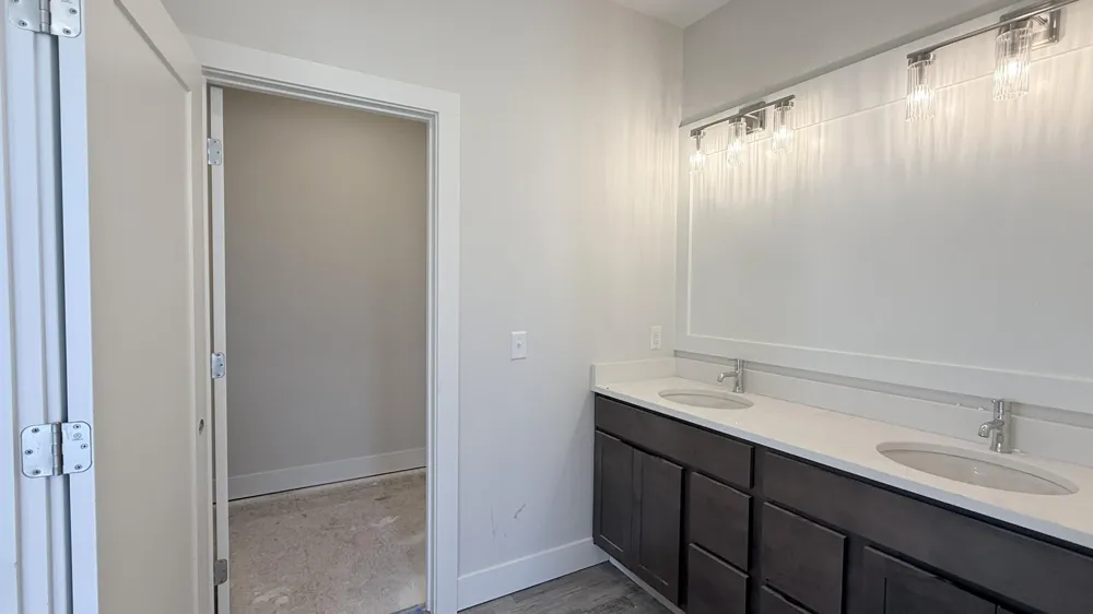 312 Edison Court #28 Muskegon City, MI 49440
