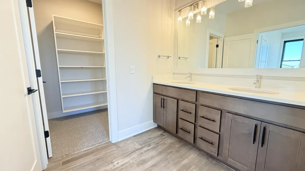 312 Edison Court #28 Muskegon City, MI 49440