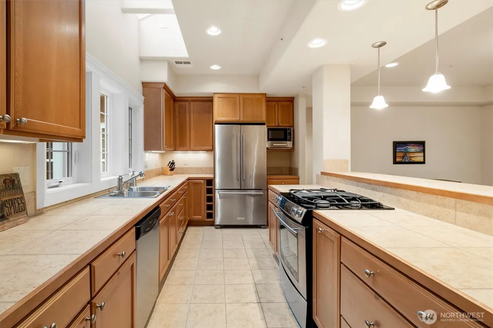 2307 Sundown Court Anacortes, WA 98221
