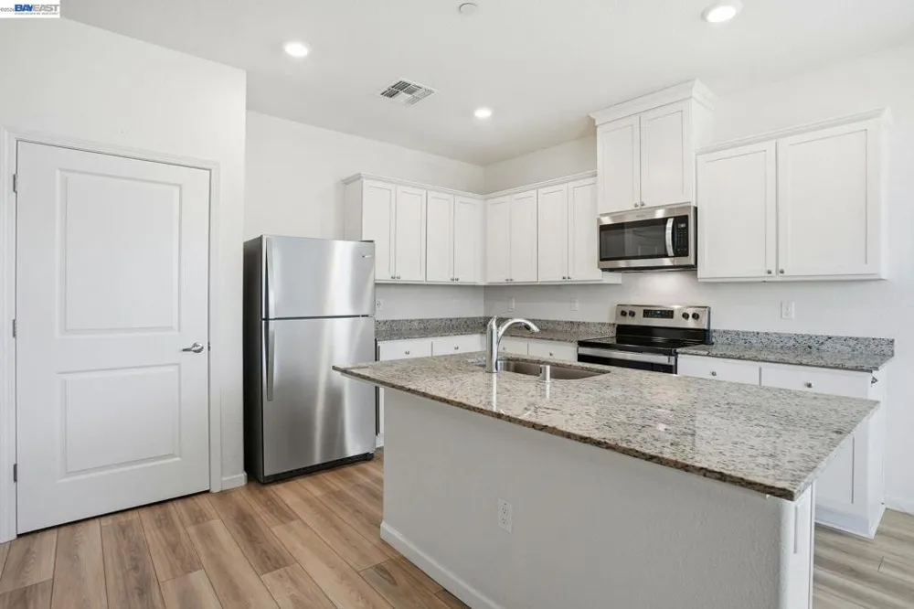 2055 Stars Dr Rio Vista, CA 94571