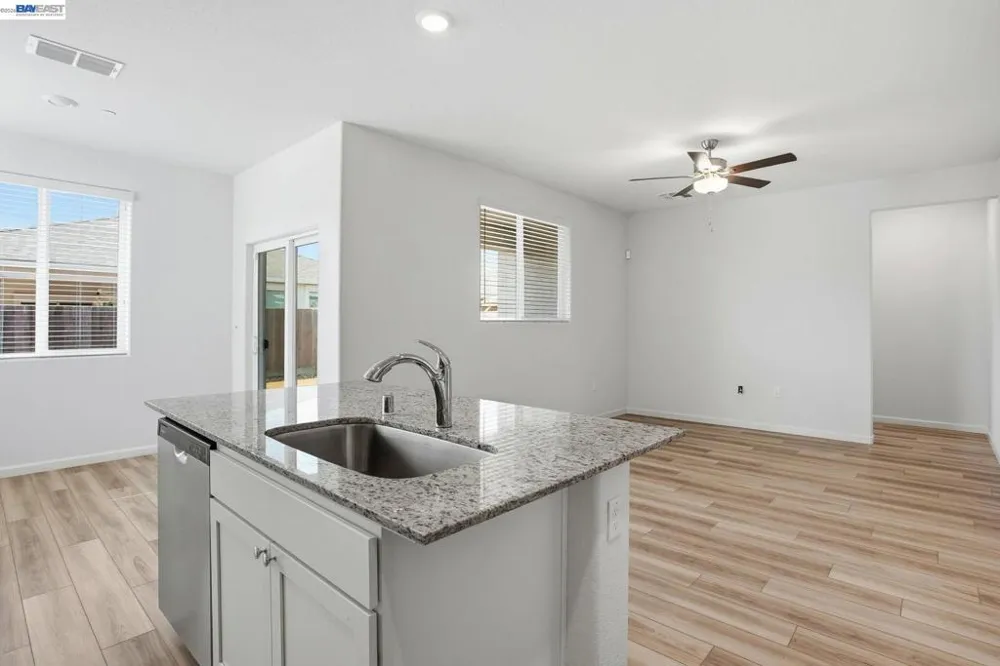 2055 Stars Dr Rio Vista, CA 94571