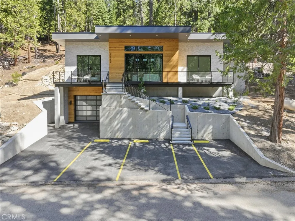 7175 Yosemite Park Yosemite, CA 95389