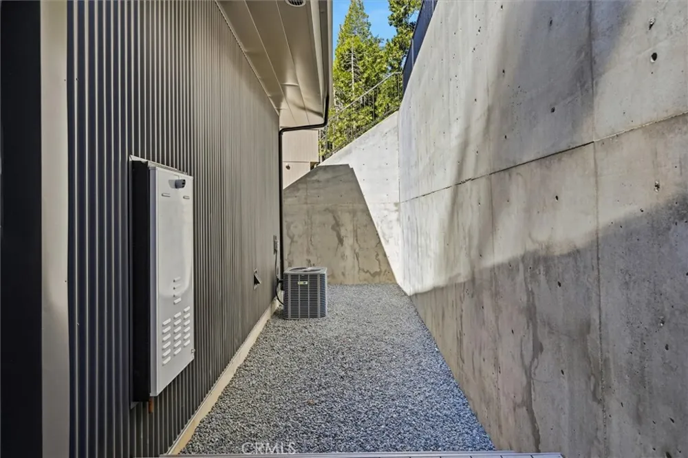 7175 Yosemite Park Yosemite, CA 95389
