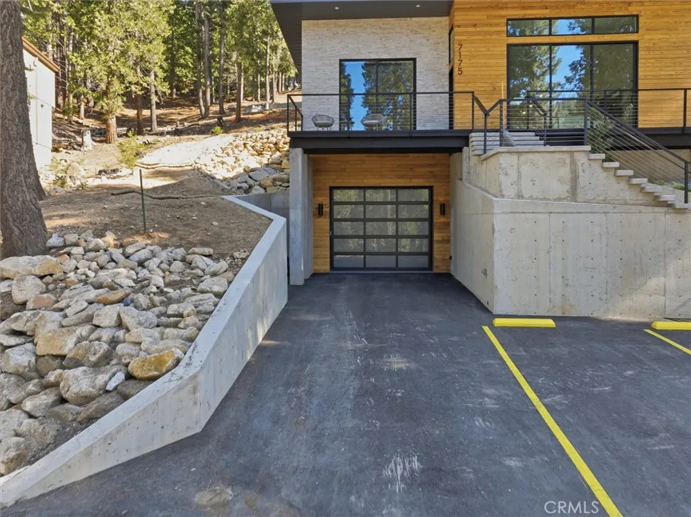 7175 Yosemite Park Yosemite, CA 95389