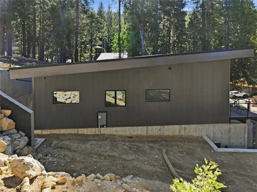 7175 Yosemite Park Yosemite, CA 95389