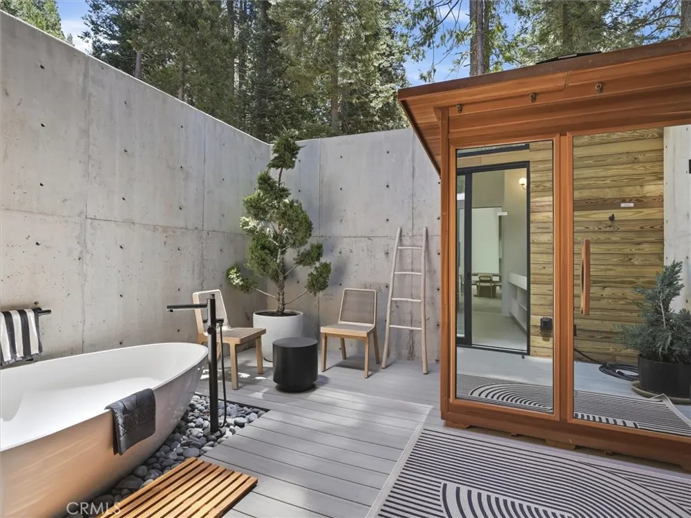 7175 Yosemite Park Yosemite, CA 95389