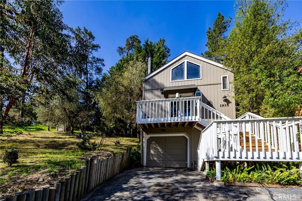 1935 Spencer Street Cambria, CA 93428