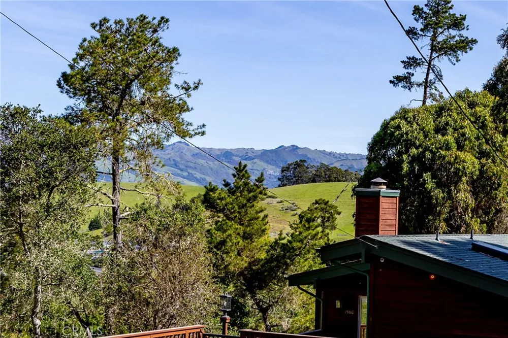 1935 Spencer Street Cambria, CA 93428