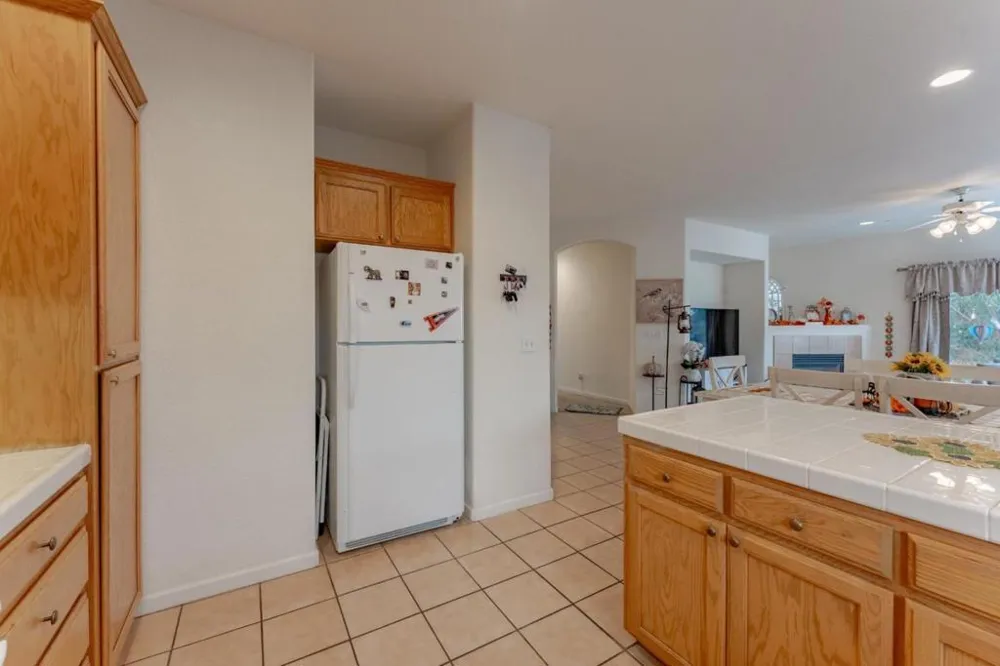2919 Las Flores Circle Los Banos, CA 93635