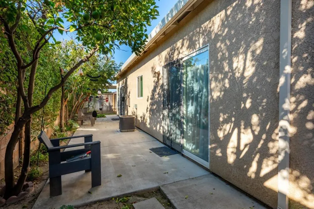 2919 Las Flores Circle Los Banos, CA 93635