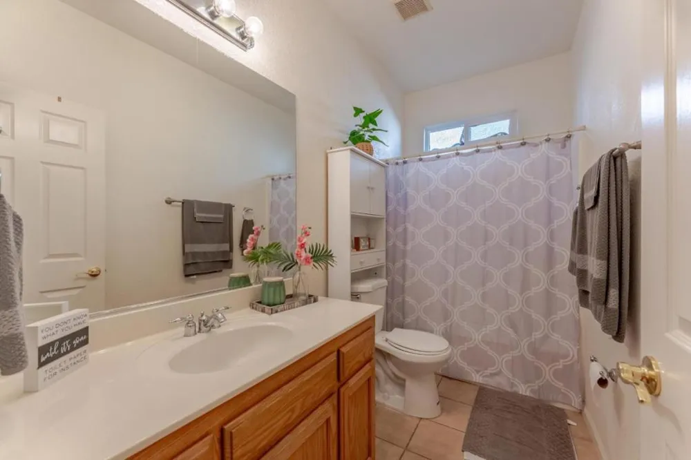 2919 Las Flores Circle Los Banos, CA 93635