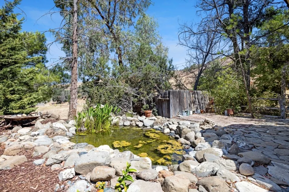 39330 W Hwy 198 Coalinga, CA 93210