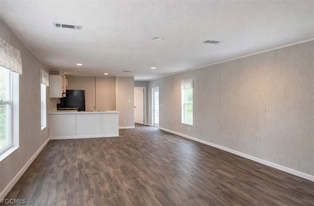 AVENIDA DEL SUR AVENUE Montura Ranches, FL 33440