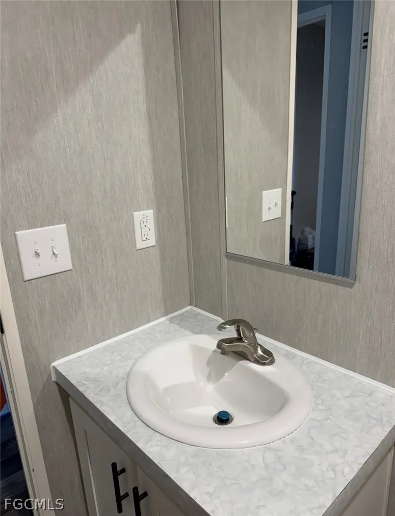 AVENIDA DEL SUR AVENUE Montura Ranches, FL 33440