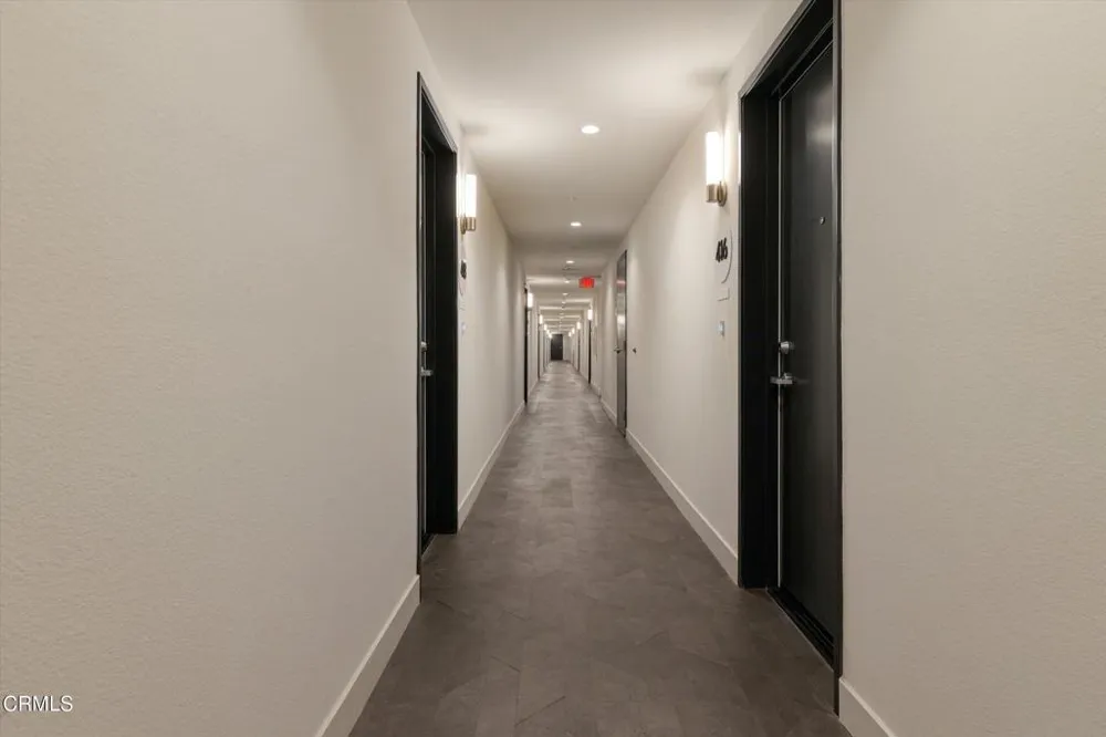 18900 Parthenia Street #402 Northridge, CA 91324