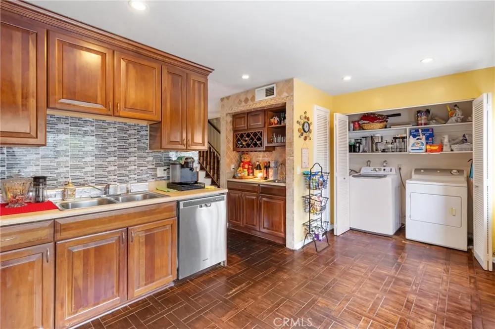 21901 Lassen Street #155 Chatsworth, CA 91311