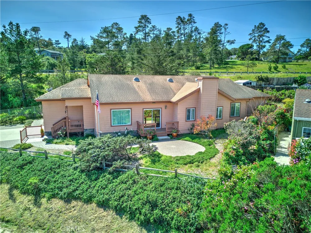 3199 Eton Road Cambria, CA 93428