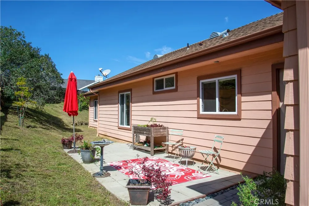 3199 Eton Road Cambria, CA 93428