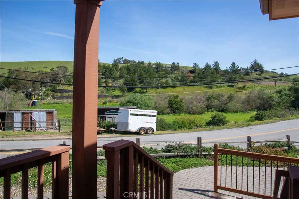 3199 Eton Road Cambria, CA 93428