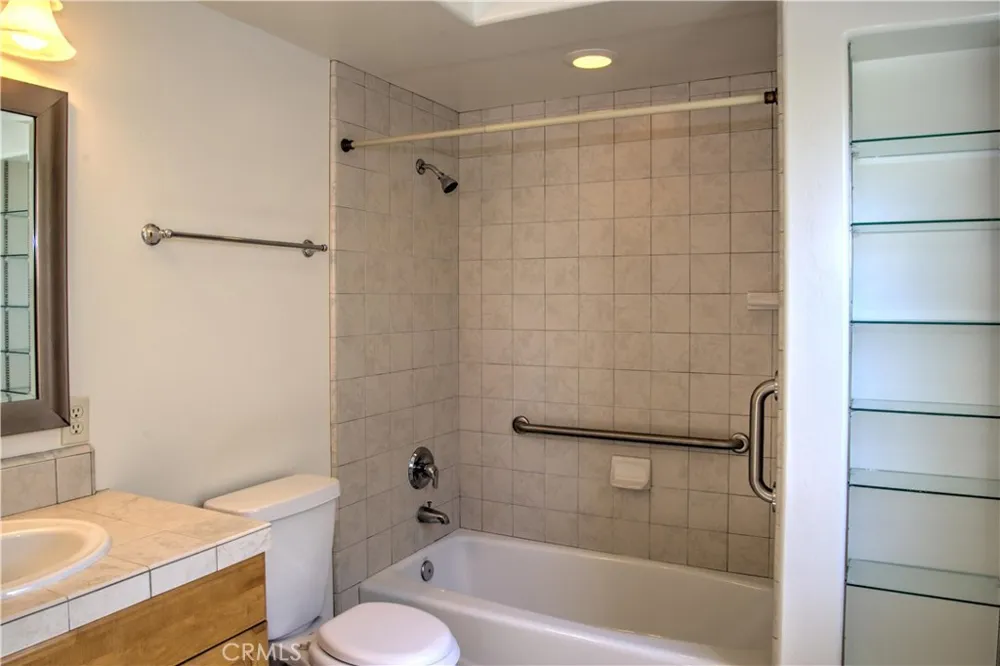 3199 Eton Road Cambria, CA 93428