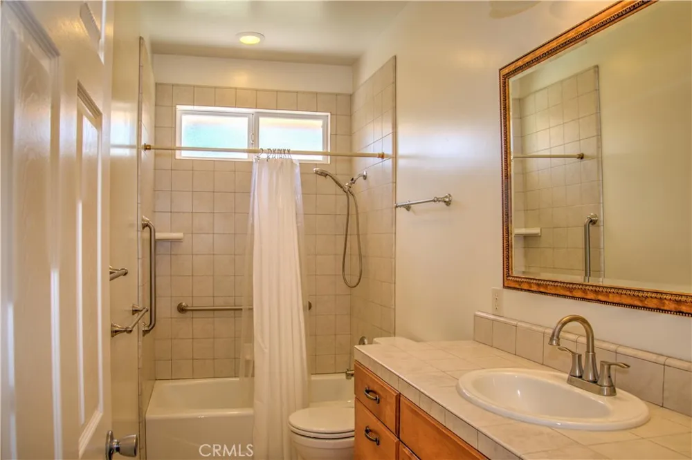 3199 Eton Road Cambria, CA 93428