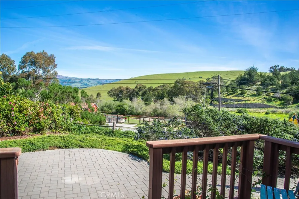 3199 Eton Road Cambria, CA 93428