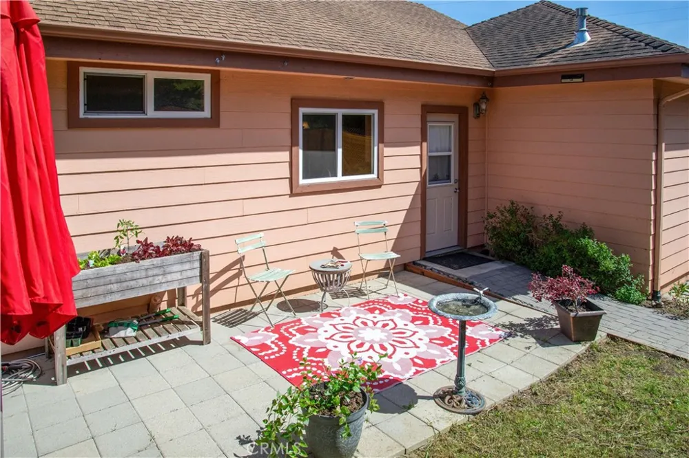 3199 Eton Road Cambria, CA 93428