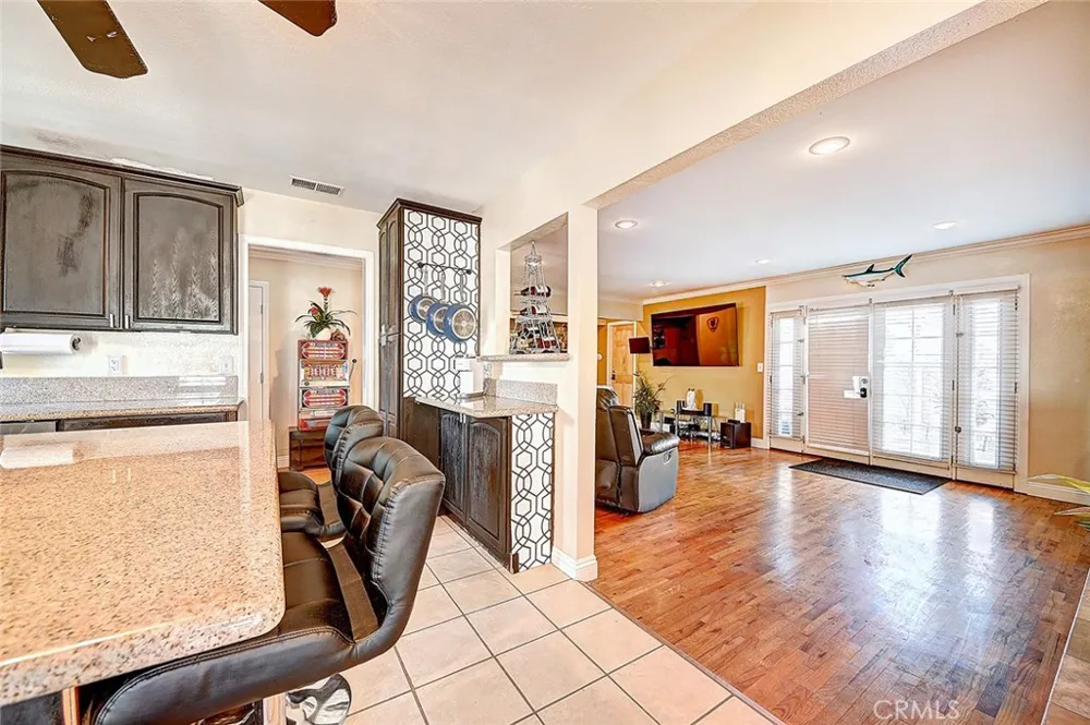 8297 E Carburton Long Beach, CA 90808