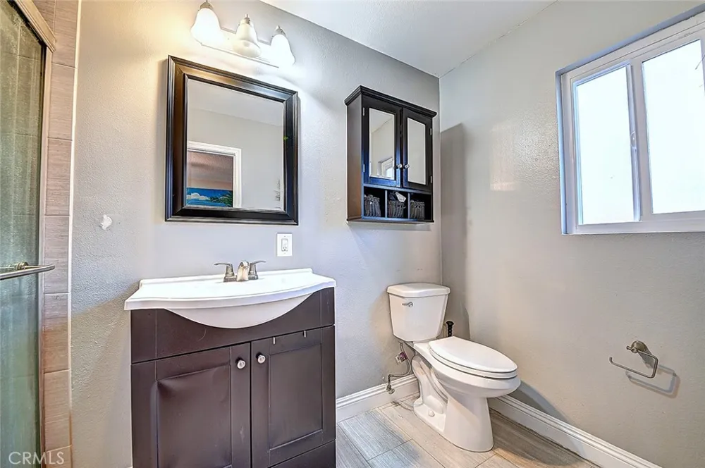 8297 E Carburton Long Beach, CA 90808