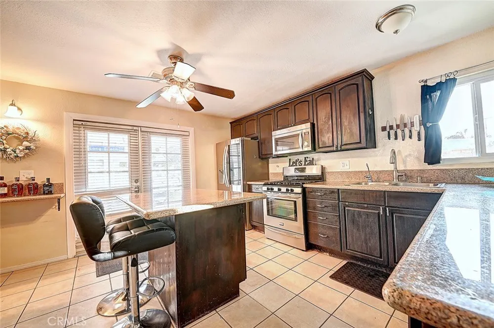8297 E Carburton Long Beach, CA 90808