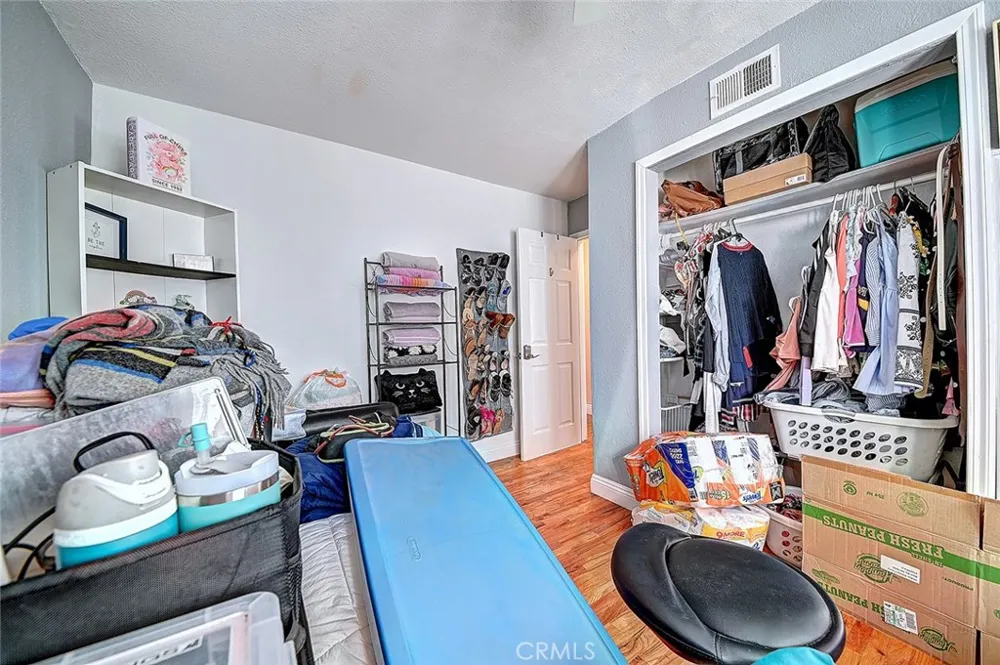 8297 E Carburton Long Beach, CA 90808
