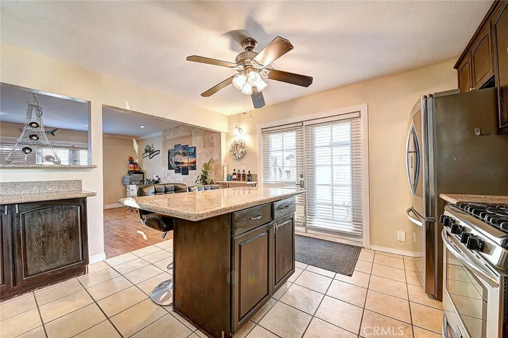 8297 E Carburton Long Beach, CA 90808