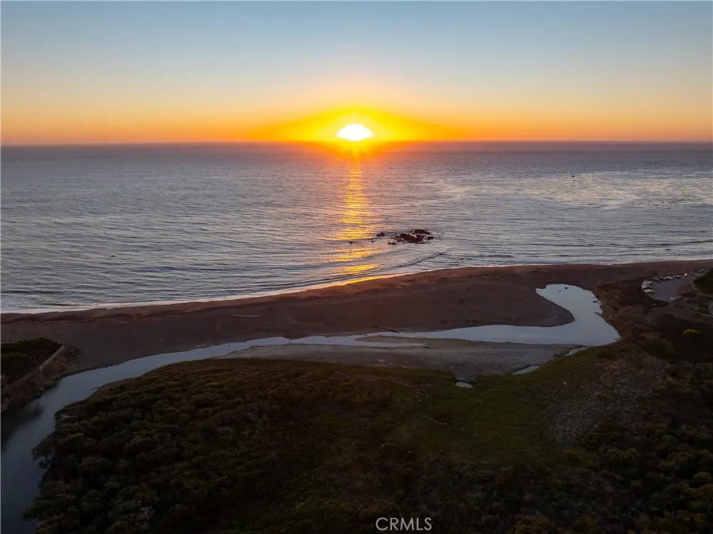 904 Hartford Street Cambria, CA 93428