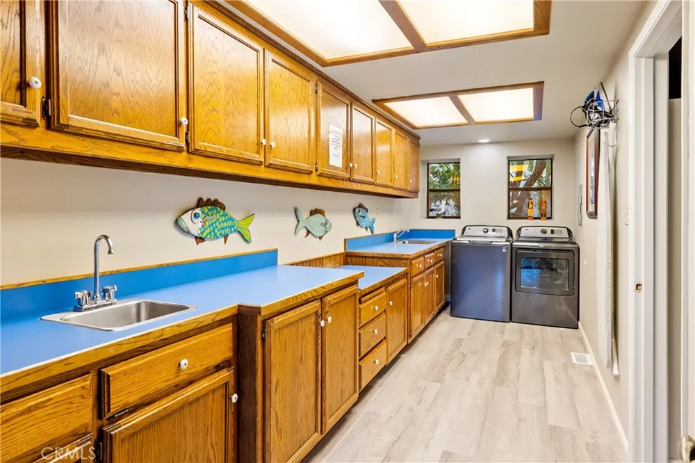904 Hartford Street Cambria, CA 93428