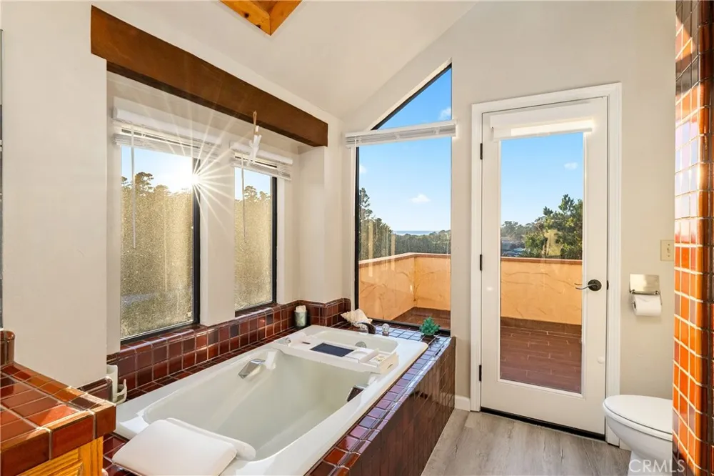 904 Hartford Street Cambria, CA 93428