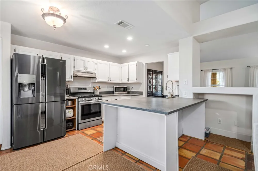 3340 Brabham Avenue Rosamond, CA 93560