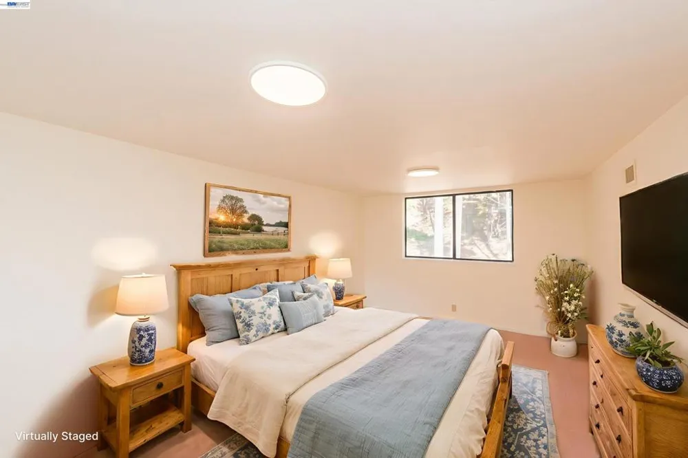 121 Mountain Aire Ln Trinity Center, CA 96091